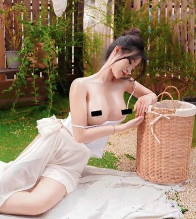 Ảnh Em Pu – Phạm Hồng Nhung phong cách sexy với thân hình quyến rũ